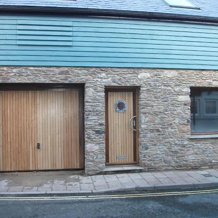 Blacksmiths Dartmouth Exterior photo